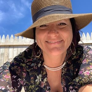 Meet your Posher, Marisa